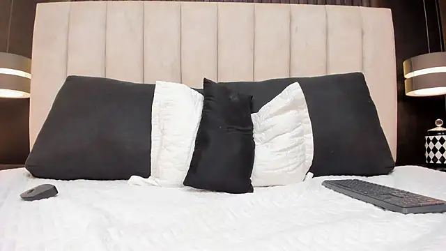 Matilda Liz online show from September 10, 1:44 pm