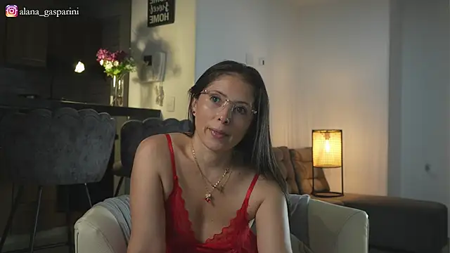 alana gasparini online show from November 2, 2:15 am