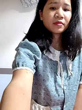 Snapshot of Maria2299 chatting on October 5, 4:12 pm Maria2299 online show from October 5, 4:12 pm