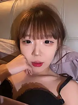 D-033 online show from November 5, 1:38 pm