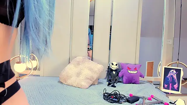 VesperVelvet online show from September 19, 8:30 pm