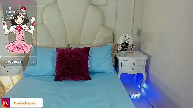 Kaylachannell online show from November 6, 3:56 am