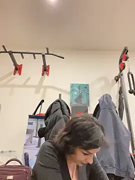 Piggiteablacktea online show from November 19, 9:15 pm