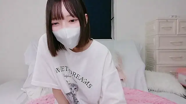 Snapshot of Azusa_128 chatting on October 10, 7:35 am Azusa 128 online show from October 10, 7:35 am