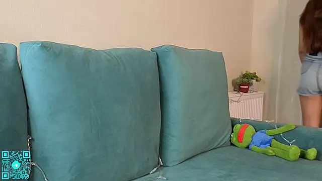 chloemilka online show from October 12, 5:48 pm