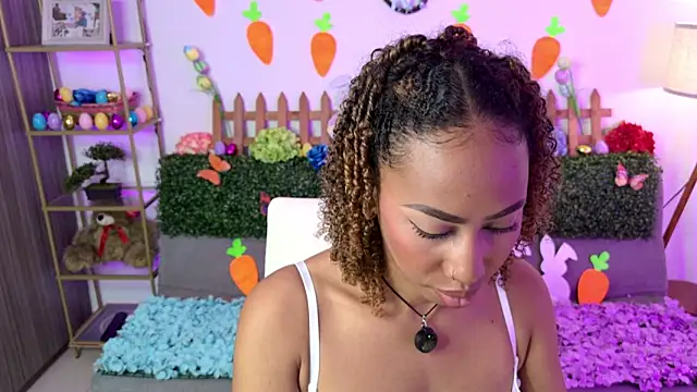 i lulu online show from March 27, 4:30 pm