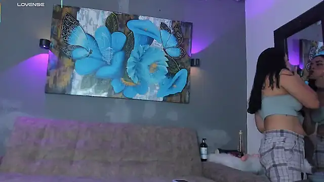 elizabeth lamer online show from April 2, 1:47 am