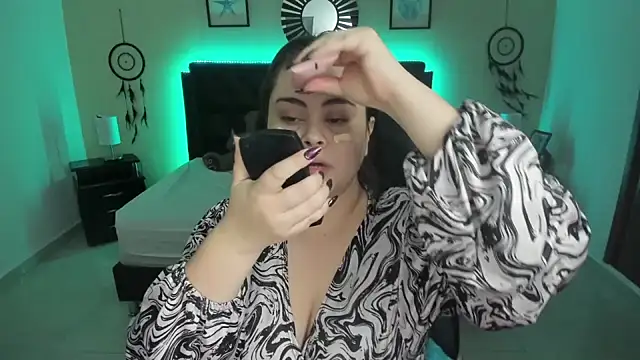 LolaVillalobos online show from November 23, 1:13 pm