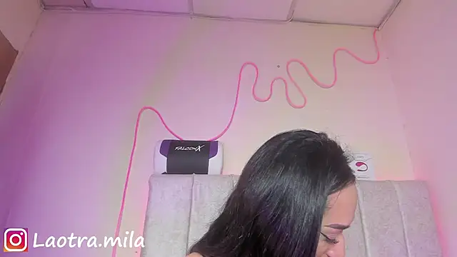 juliettaa 1 online show from November 15, 4:57 am