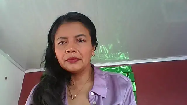 DianaOchoa  online show from October 19, 12:40 pm