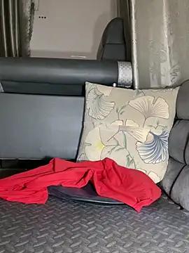 meiiijr55 online show from April 18, 3:42 am