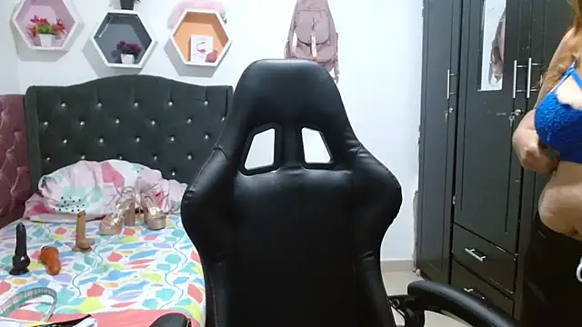 cristydirtyhot online show from March 22, 9:26 am