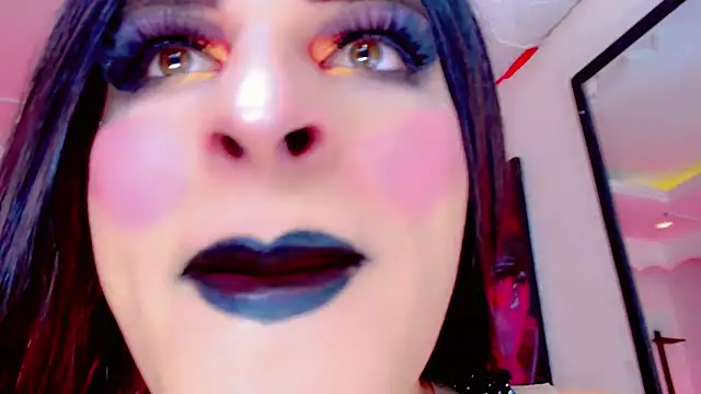 Yareth Rouss  online show from November 13, 7:18 am