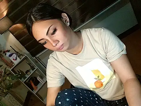 Bella subhunterx online show from April 9, 11:59 am