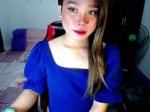 Snapshot of Urassiansweetcummer chatting on October 14, 2:14 am Urassiansweetcummer online show from October 14, 2:14 am