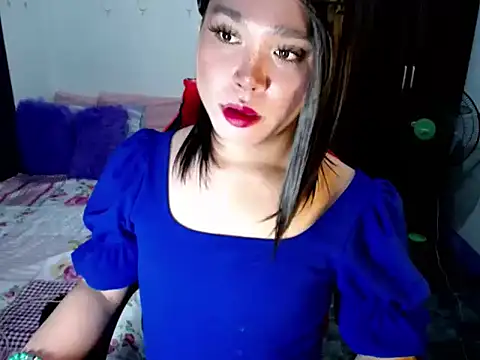 Snapshot of Urassiansweetcummer chatting on September 10, 1:49 am Urassiansweetcummer online show from September 10, 1:49 am