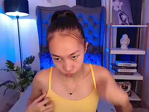 Sweet kittyxx online show from February 14, 3:30 am