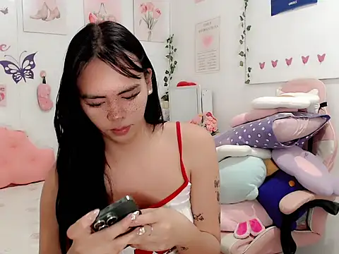 classy adallia online show from February 14, 5:09 am