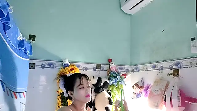 emgaixinhngoan online show from October 4, 2:06 am