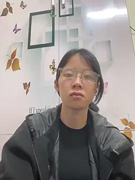 meomeo2k6 online show from October 31, 2:10 pm