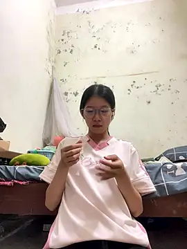 meomeo2k6 online show from October 17, 7:55 am