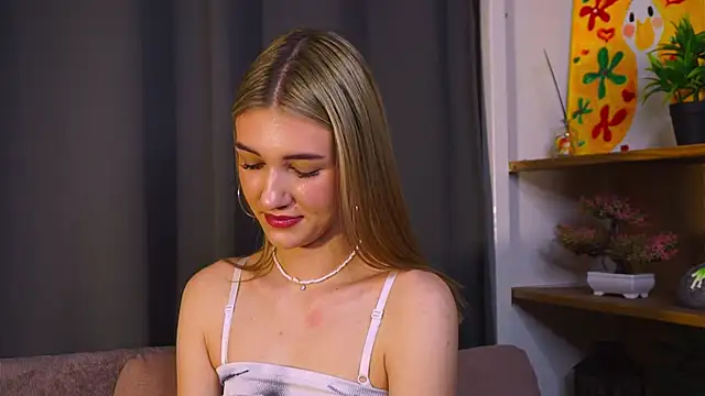 BeatrixGummer online show from September 18, 8:40 pm