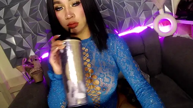 UrGoddess xx online show from February 4, 7:55 am