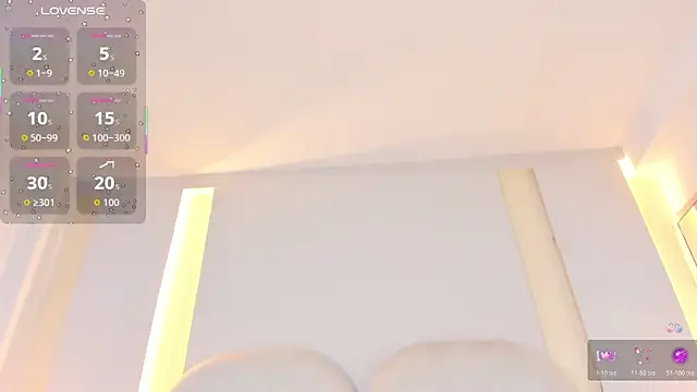 SalomeeBell online show from January 11, 1:43 am