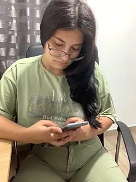 Snapshot of Velma_star chatting on September 27, 12:01 pm Velma star online show from September 27, 12:01 pm