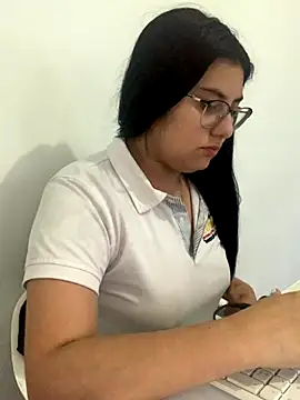 Snapshot of Velma_star chatting on October 15, 11:02 am Velma star online show from October 15, 11:02 am