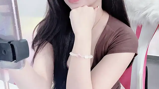 CindyQueen22 online show from December 14, 1:33 am