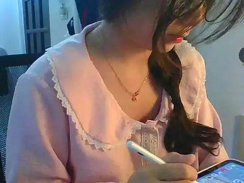 Linzly online show from November 4, 2:49 am