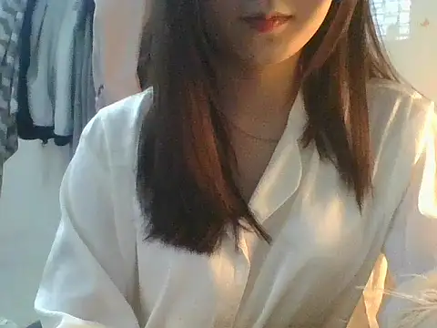 Linzly online show from December 14, 2:50 am