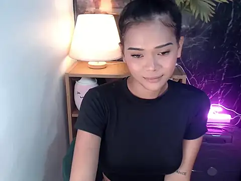 Snapshot of ur_holly_lexie chatting on September 21, 7:18 am ur holly lexie online show from September 21, 7:18 am