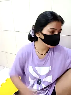 Hot Jaanvi  online show from September 17, 5:00 pm