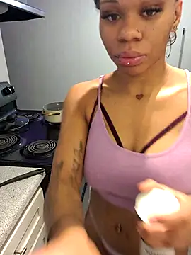 honeyJaey online show from February 24, 7:18 am