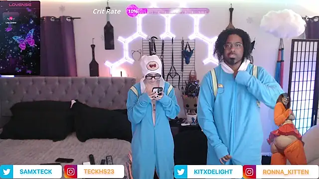 SamXTeck online show from December 1, 1:53 am