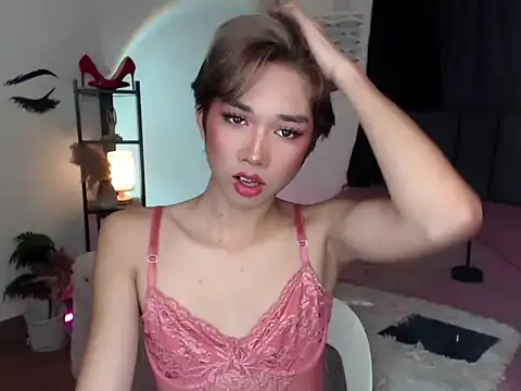 Lavictoriathegreat online show from November 18, 1:23 pm