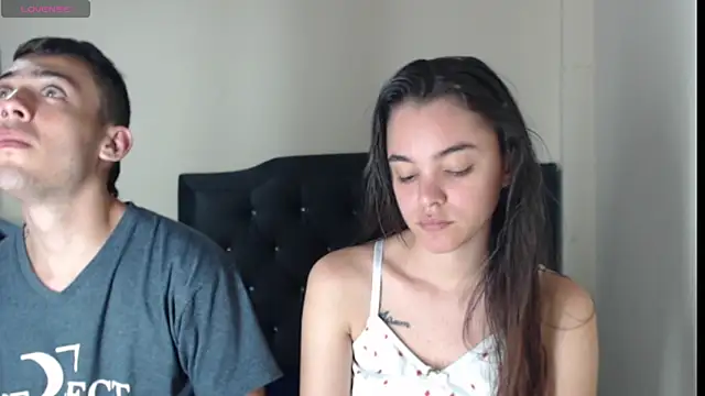 estrellajade online show from March 12, 5:43 am