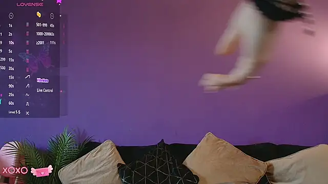 AnyaKim online show from April 14, 8:47 am