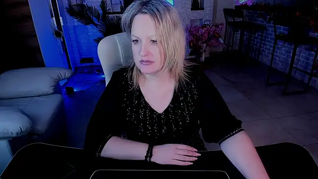 MariemLui online show from November 7, 4:12 pm