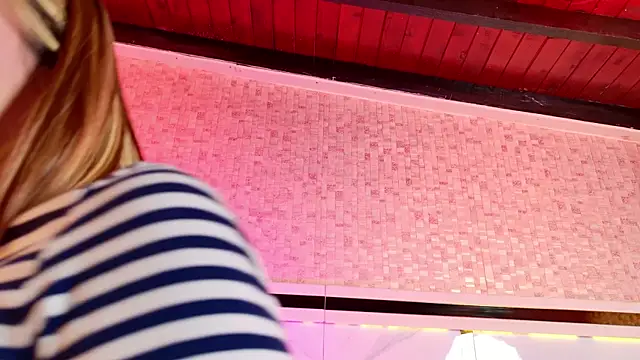 ambar rosse25 online show from November 23, 11:34 am