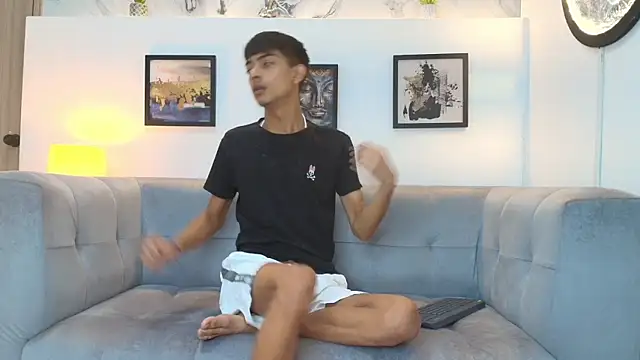 PRETTY SEX1 online show from December 18, 1:27 pm