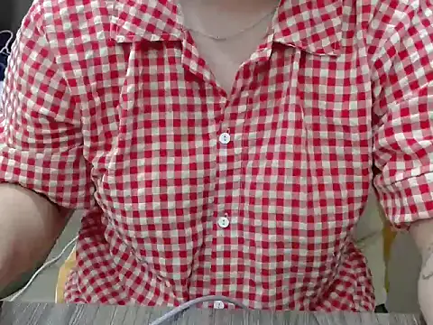 Zhi  2k6 online show from October 15, 6:21 pm