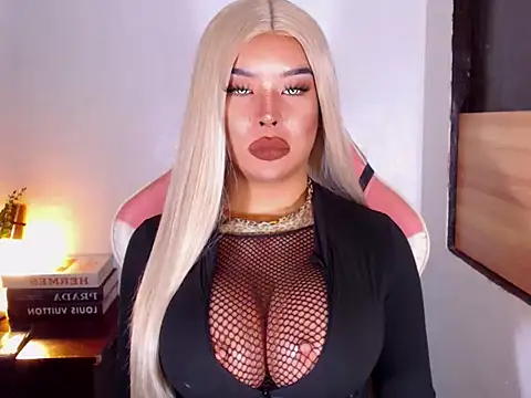 NataliaFernandezz online show from March 7, 6:37 pm