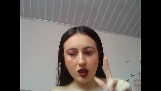 Snapshot of MillyDulce_ chatting on October 20, 7:17 pm MillyDulce  online show from October 20, 7:17 pm