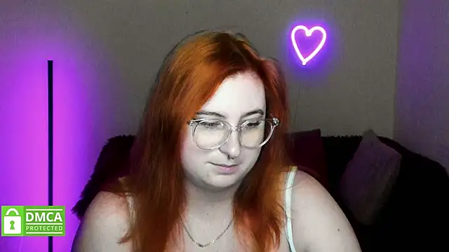 Snapshot of Alicia_love00 chatting on October 2, 11:26 am Alicia love00 online show from October 2, 11:26 am