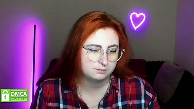 Snapshot of Alicia_love00 chatting on September 28, 5:25 am Alicia love00 online show from September 28, 5:25 am