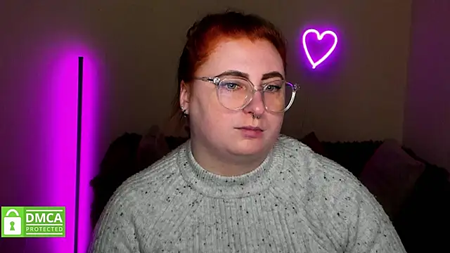 Snapshot of Alicia_love00 chatting on September 27, 5:25 am Alicia love00 online show from September 27, 5:25 am