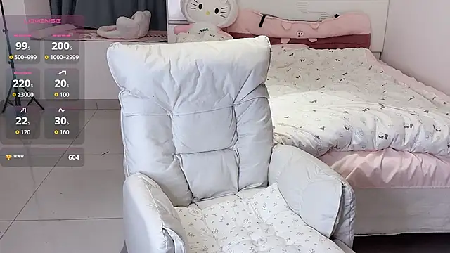 gougou77 online show from March 20, 1:49 pm